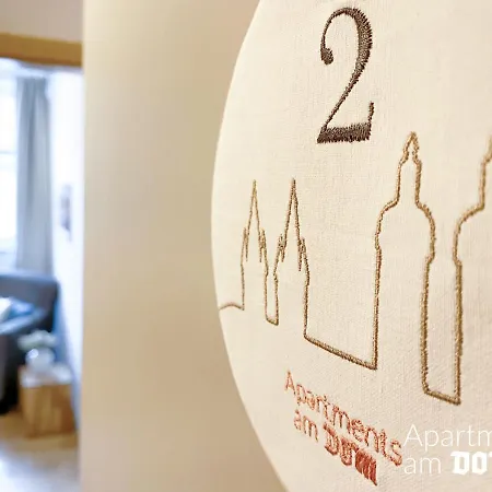 Am Dom Apartment *